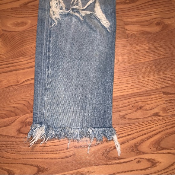 Cello Light Wash Straight leg Destroyed Cut Jeans - Picture 8 of 13